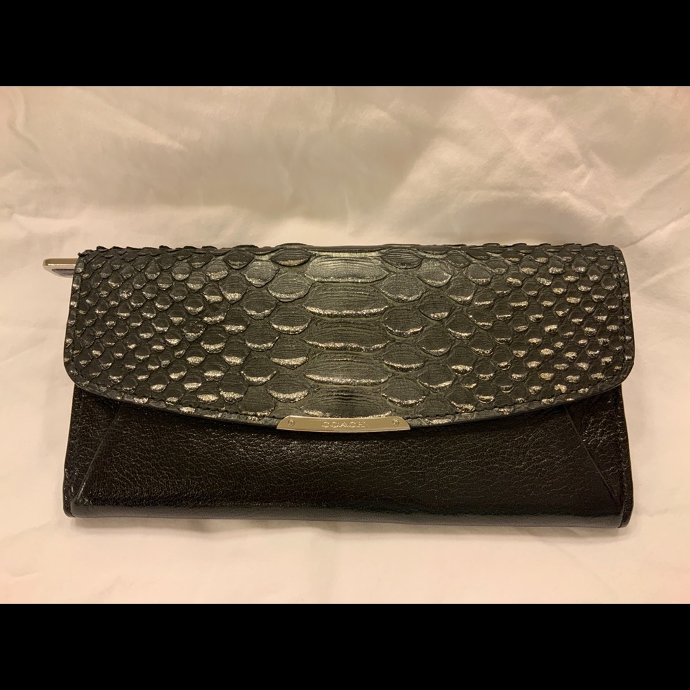 Coach authentic wallet